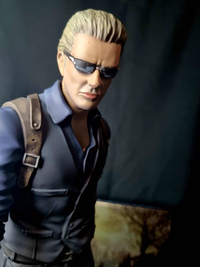 Resident Evil 4 Remake Albert Wesker 1/6 Statue image 8