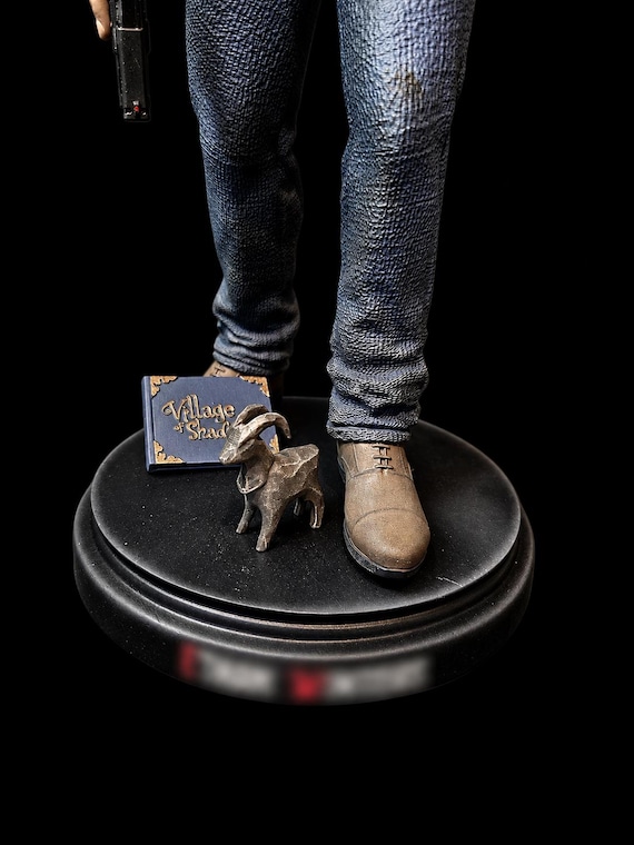 [美品]SWTOYS イーサン・ウィンターズ1/6 バイオハザード7 イーサン・ウィンターズ 1/6 スタチュー（付属品付き）バイオハザード