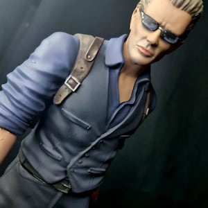 Resident Evil 4 Remake Albert Wesker 1/6 Statue image 3