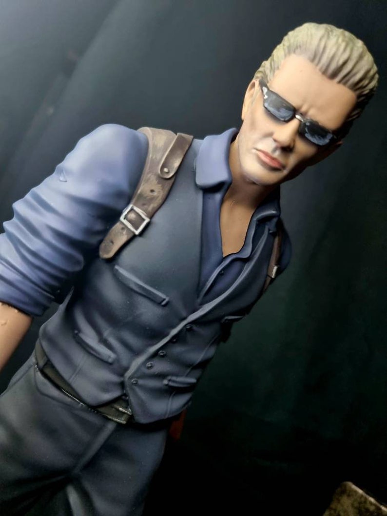 Resident Evil 4 Remake Albert Wesker 1/6 Statue image 3