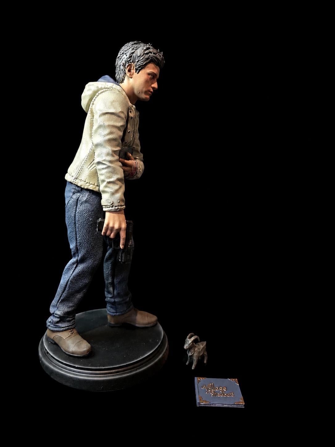 イーサン・ウィンターズ 1/6 スタチュー（付属品付き）バイオハザード