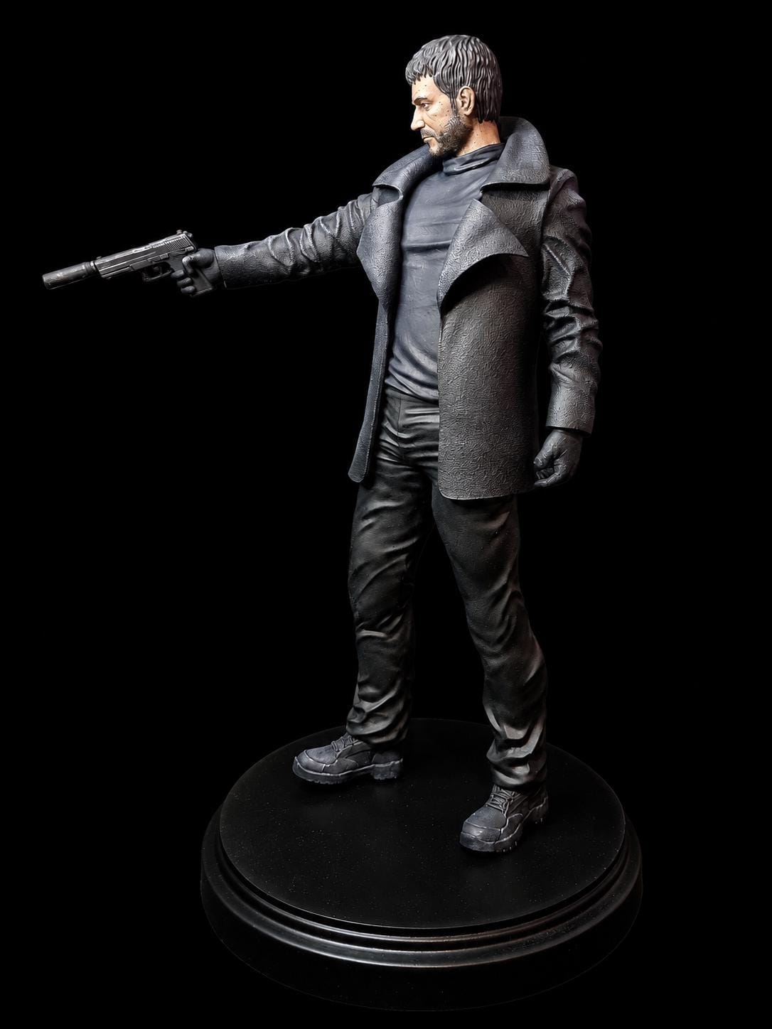 クリス・レッドフィールド 1/6 スタチュー（バイオハザード ヴィレッジ