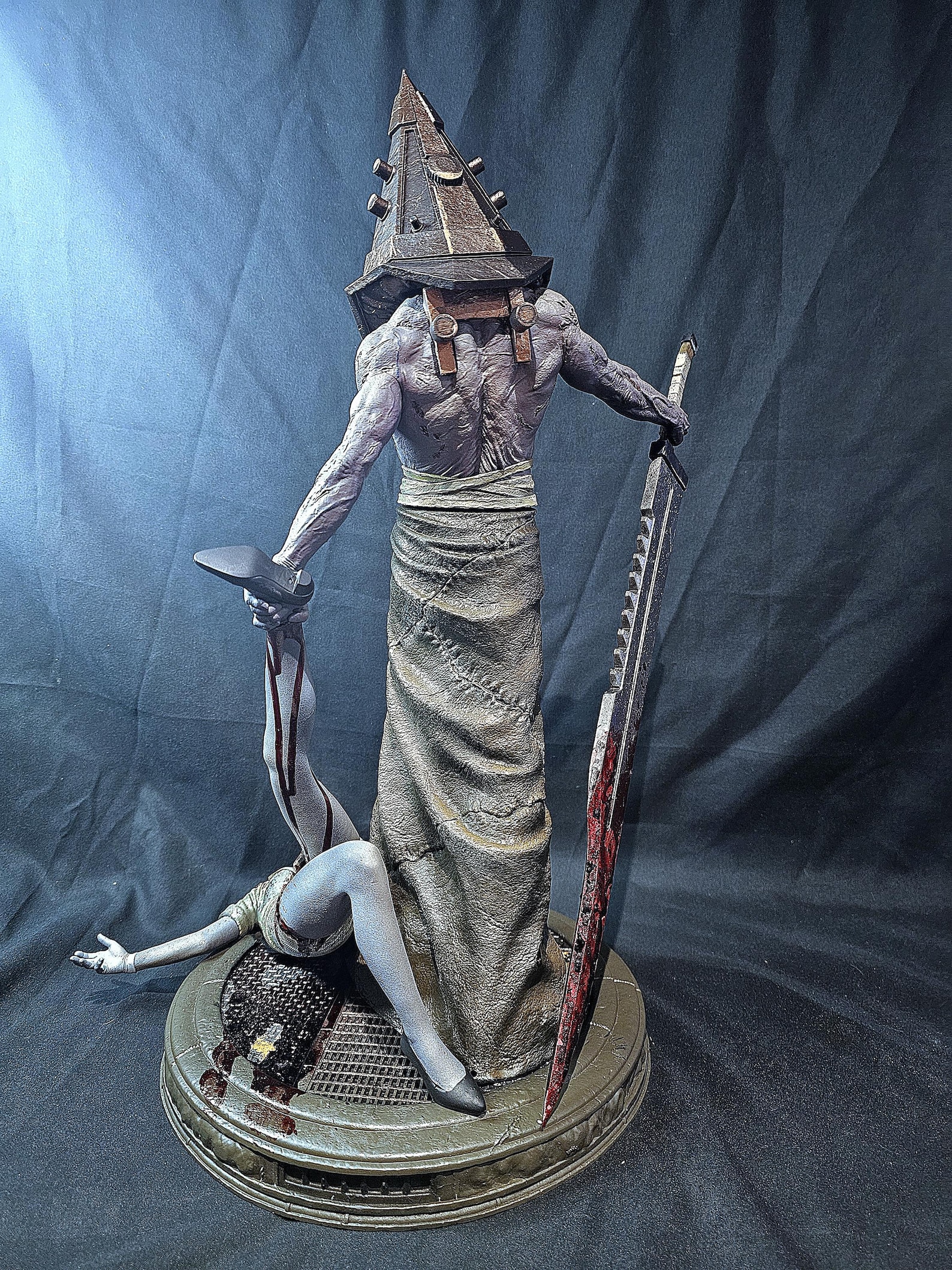 1-6-silent-hill-pyramid-head-and-nurse-statue-etsy
