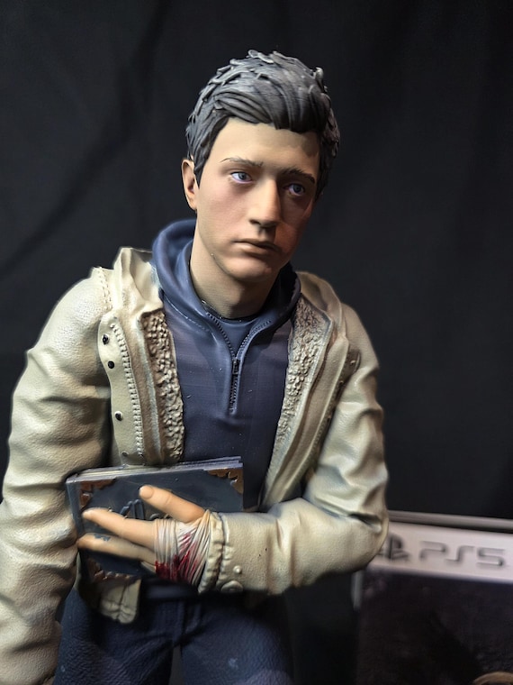 イーサン・ウィンターズ 1/6 スタチュー（付属品付き）バイオハザード