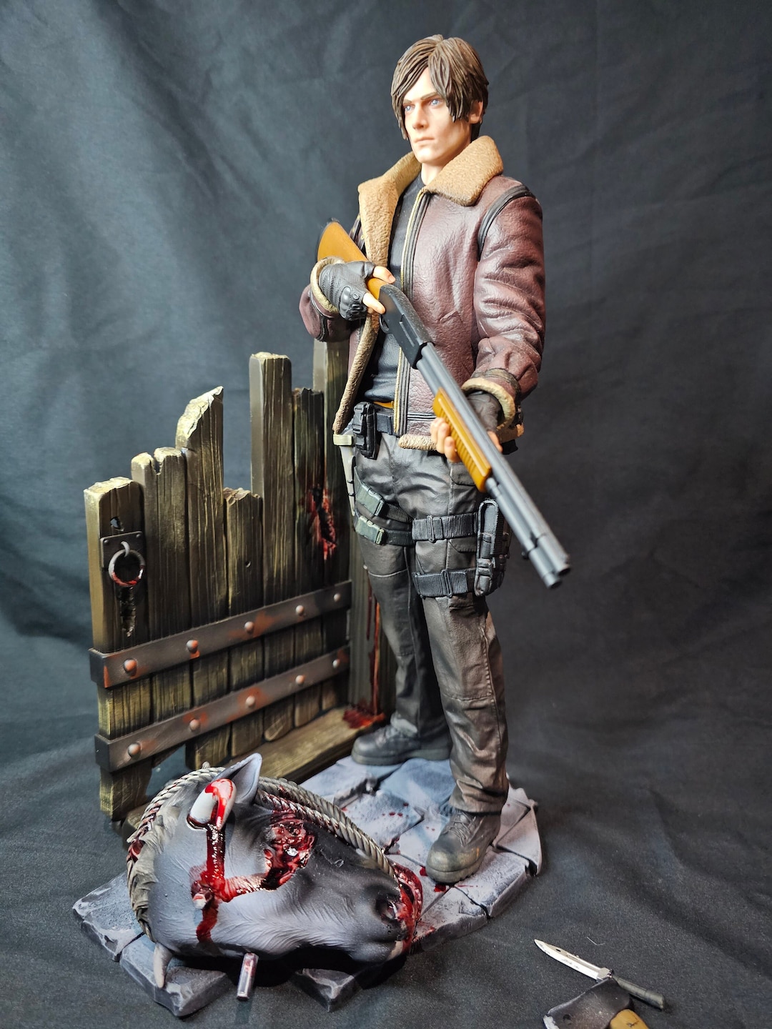 バイオハザード4 1/6 プレミアムジオラマ/ベース - Etsy 日本