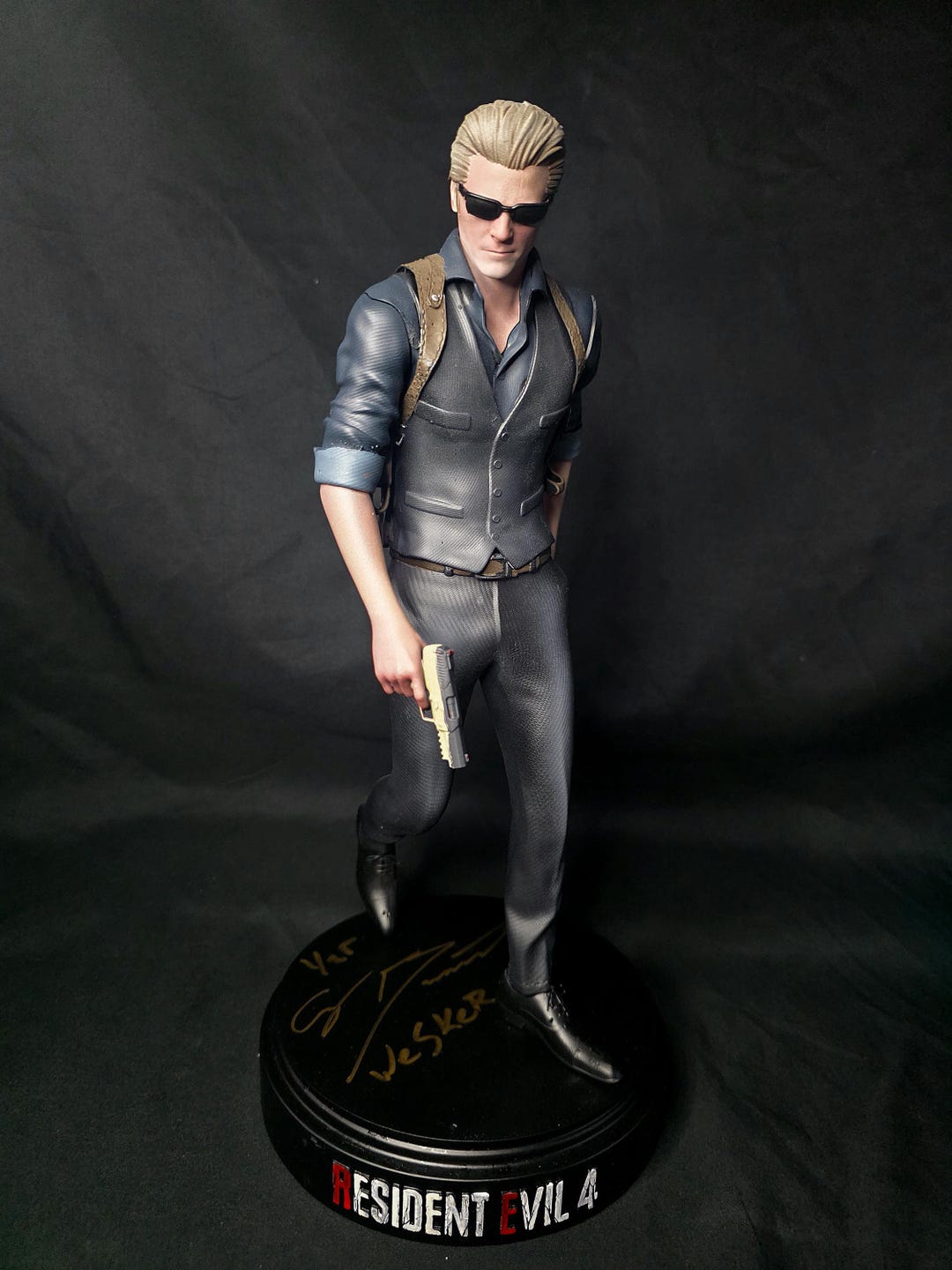 SIGNED Albert Wesker Statue Resident Evil 4 Signed by Craig Burnatowski