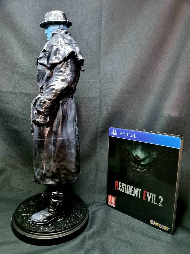 Resident Evil 2 Tyrant MR X 1/6 Scale Statue W/ Base wet Look -  Hong  Kong