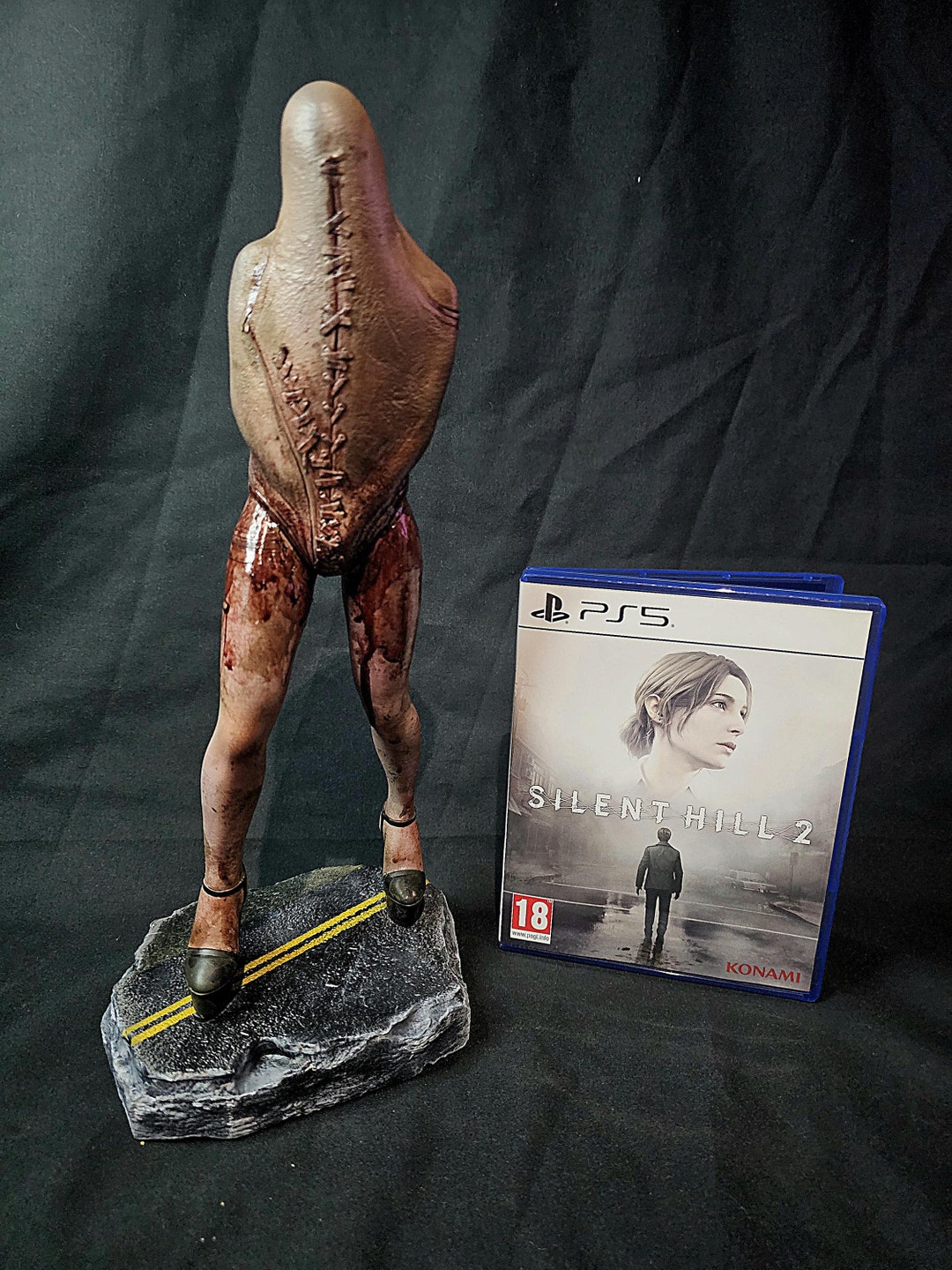 1/6 サイレントヒル ライイングフィギュア - Etsy 日本