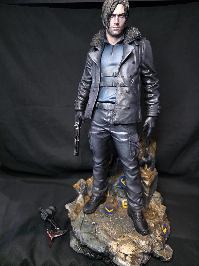 Resident Evil Requiem Leon Kennedy 1/6 Scale Premium Statue (Jacket) image 1