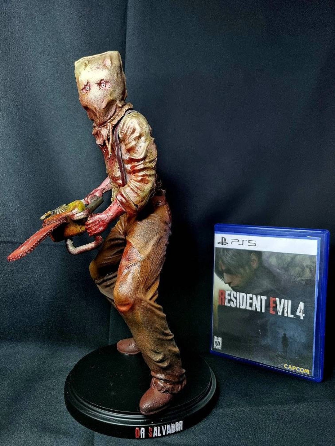 Resident Evil Statuen