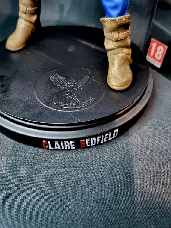 Claire Redfield Resident Evil 2 1/6 Figure W/ Base 