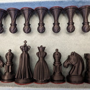 Jeu d&#39;échecs, jeu d&#39;échecs de haute qualité et fait main, jeu d&#39;échecs imprimé 3D avec échiquier