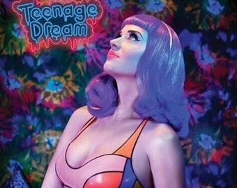 Rare 2010 KATY PERRY Teenage Dream Licensed MAXI poster 36" X 24" Rolled and still Sealed