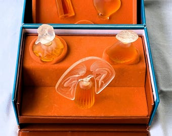Rare Lalique Parfums Miniature Perfume Set, 1990s Crystal Flacons (5 Bottles)