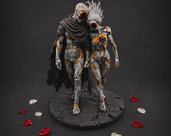 The Curator and the Painter – 23 cm Statue | Chiaroscuro Expedition 33 | Collectible Figurine