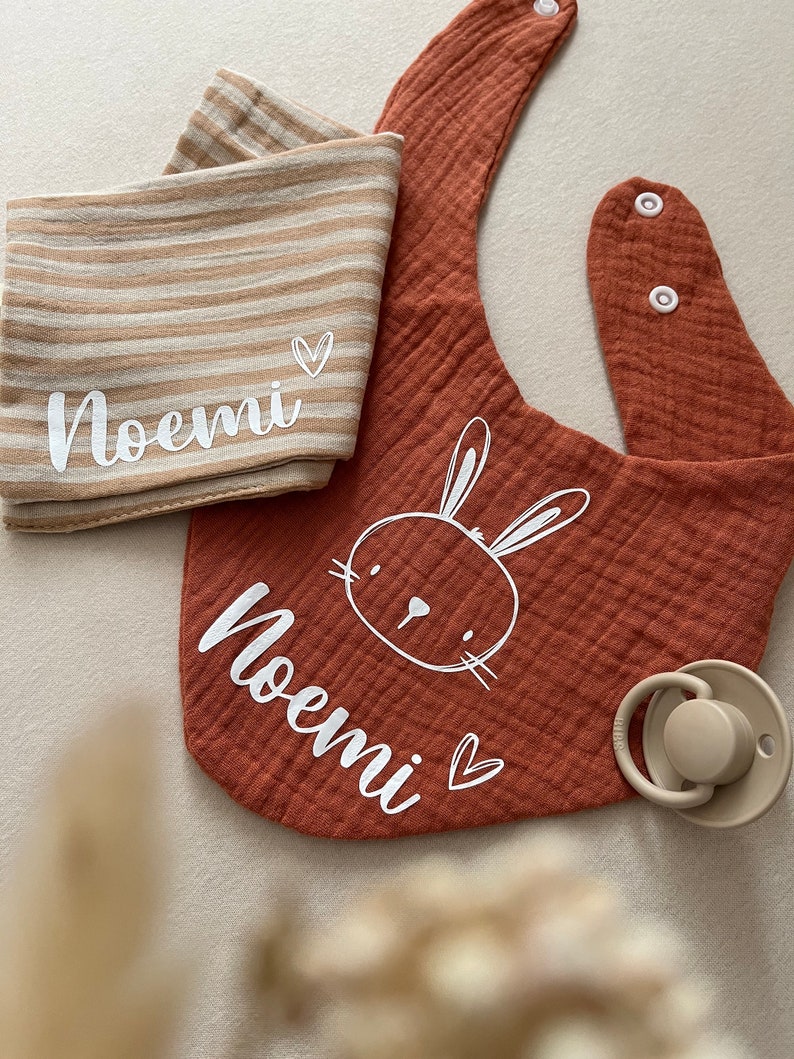 personalisiertes Musselin Halstuch für Babys und Kleinkinder 100% Baumwolle Lätzchen Geschenk zur Geburt Taufe mit Name Bild 4