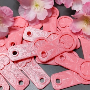 Pink shopping chip with heart - 3D printed keychain