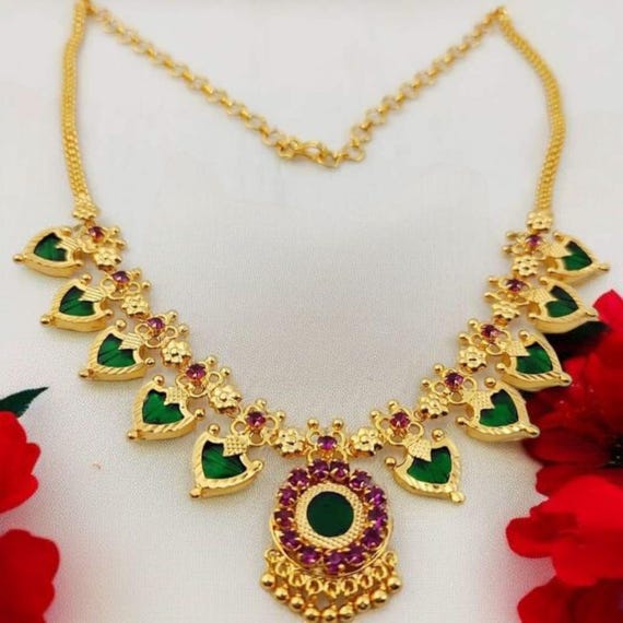 Jos Alukkas Pavan Palakka Mala Kerala Palakka Mala Necklace Green