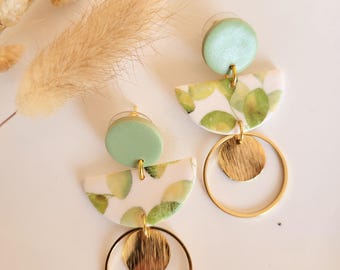 Ohrringe, handgemacht, aus Polymerton, weiss-hellgrün-gold, Frühling, Geschenkidee, Geschenk für Sie