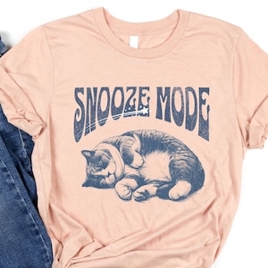 Sleepy Cat Shirt Cat Lover Tee Gift for Cat Mom T-Shirt Funny Kitty Gift Cute Trendy Crewneck Cat Person Birthday Gift Spring Summer TShirt