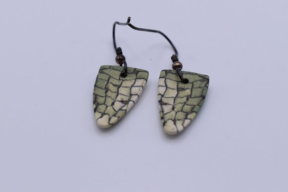 Vintage Artisan Handcrafted Green and White Glaze… - image 6