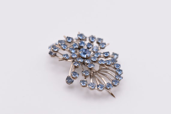 Vintage Blue Rhinestone Spray/Fan Brooch 1960s - image 5