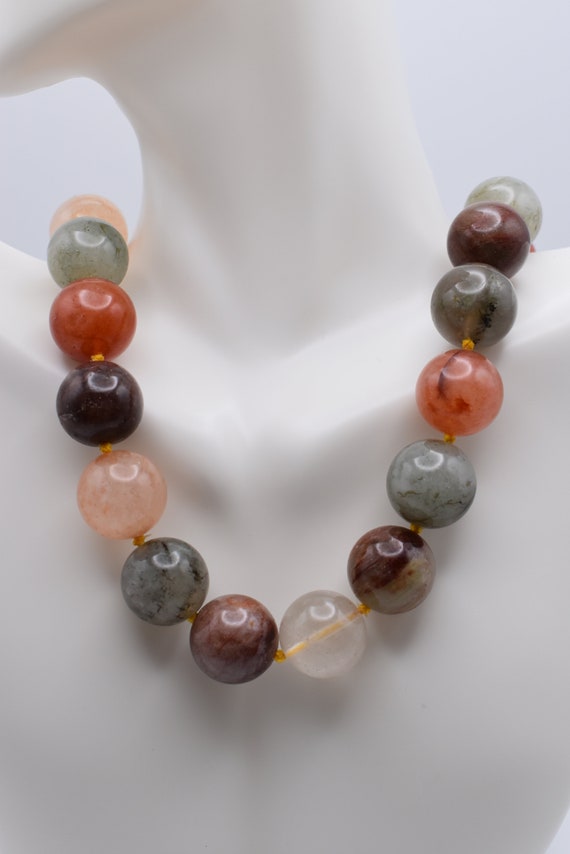 Multi-Colored Polished Quartz Beaded Necklace Eart