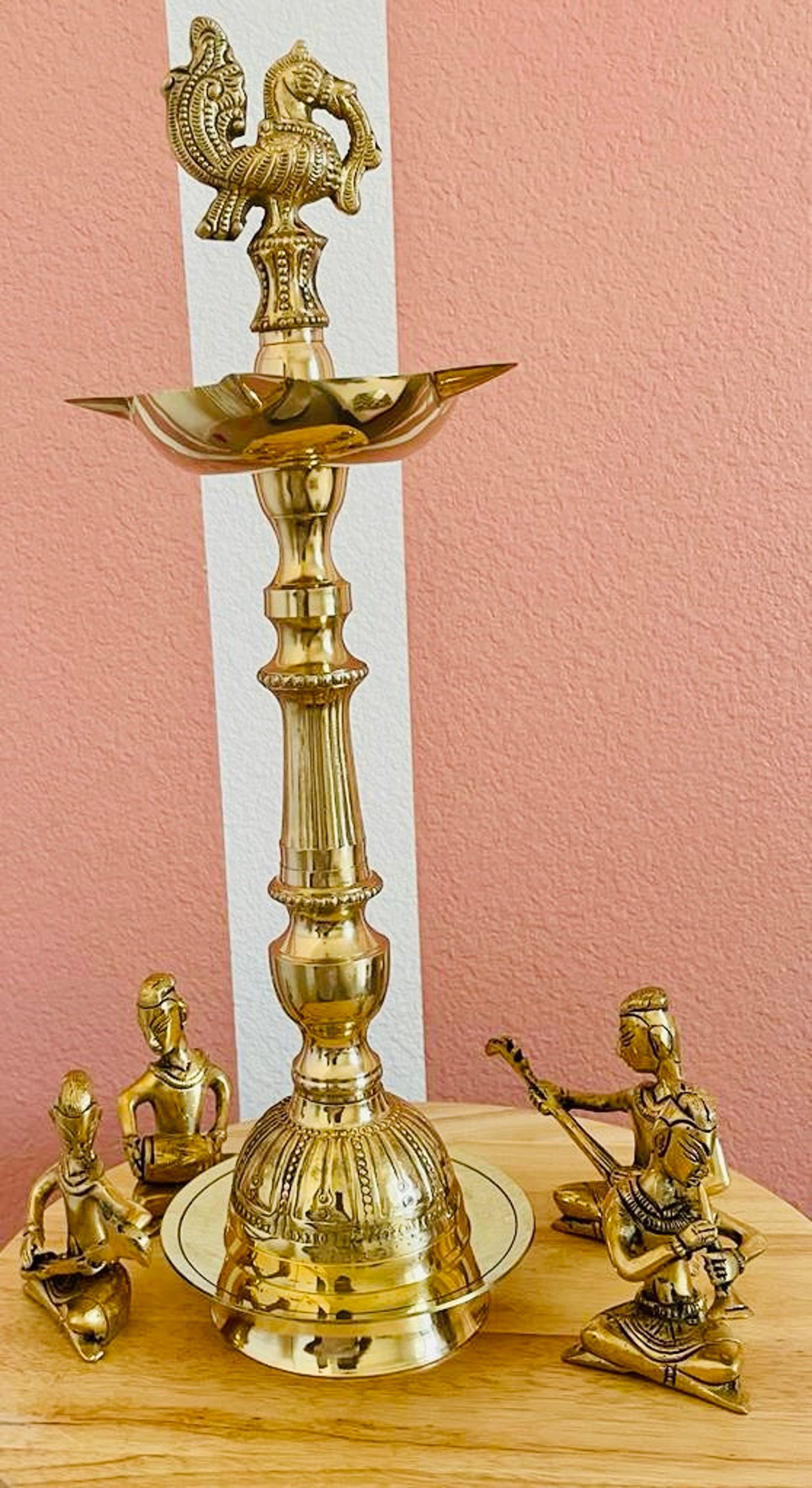 Lampe Traditionnelle Indienne Kuthu Vilakku 28" Paon Annapakshi - Laiton, Pour Huile Ou Bougie