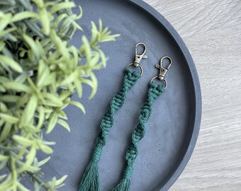 Twist macrame' keychains/Gifts/BohoMacrame/BohoStyle/BohoKeychains/giftsforher/accessories