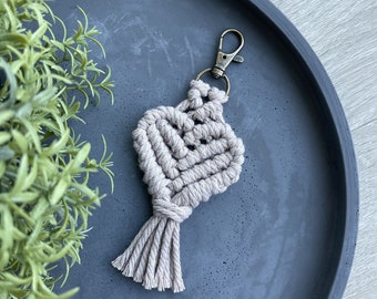 Heart macrame' keychains/Gifts/BohoMacrame/BohoStyle/BohoKeychains/giftsforher/accessories