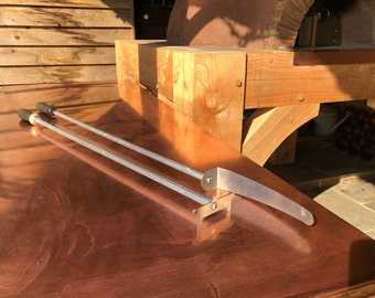 Juego de utensilios para horno de pizza: rastrillo lateral y gancho de acero inoxidable.