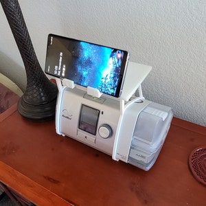 CPAP Tray and phone clip accessory for your Airsense 10 and Airsense 11.