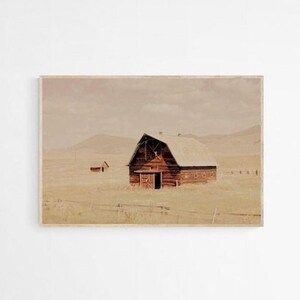 Country Barn Print: Rustic Farmhouse Photography (Digital Download)
