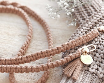 Macramé mobile phone chain, crossbody necklace, macramé strap, mobile phone chain macramé, rust with golden carabiner and tassel