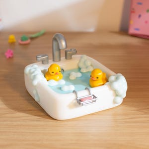 Bath Duck Trinket Dish - Miniature Bathtub Jewelry Bowl, Cute Rubber Ducky Ring Holder, Kawaii Sink Desk Decor, Quirky Vanity Gift