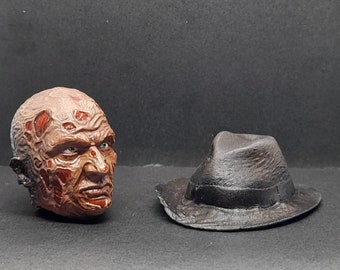 A Nightmare On Elm Street (1984) - Freddy Krueger 1:6th Scale Head Sculpt & Hat