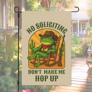 Funny No Soliciting Garden Flag, Cowboy Frog Porch Sign, Dont Make Me Hop Up Yard Flag, Western Outdoor Decor, Frog Humor Sign