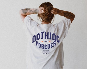 Niets duurt eeuwig Tee | Stedelijke streetwear | Alt Kleding | Heren-streetwear | Grafische T-shirts | Comfortkleuren T-shirt