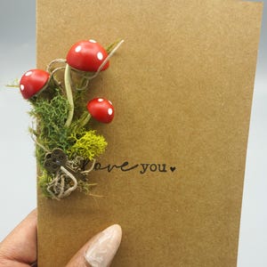 Cartão de aniversário com tema de cogumelo, feito à mão, cartão ecológico inspirado na natureza | Mensagem "Te Amo"