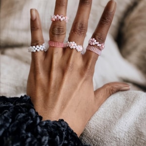 Handmade Pink Beaded Rings: Y2K Flower & Woven Styles
