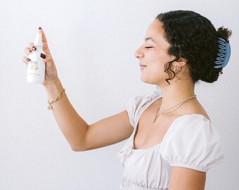 Rise Up Room Spray, Organic Grapefruit Cardamom, Energizing Mist