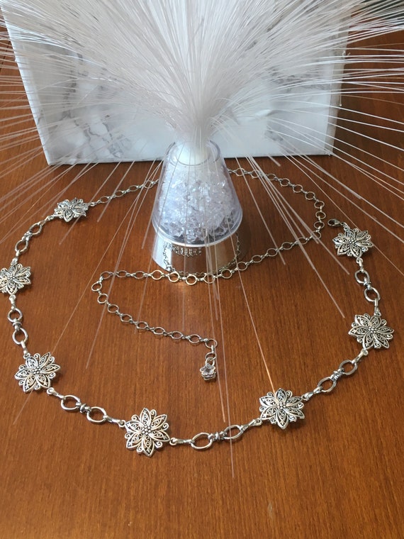 Handmade Antique Silver Flower Waist Belt: Adjustable Metal  display picture 2