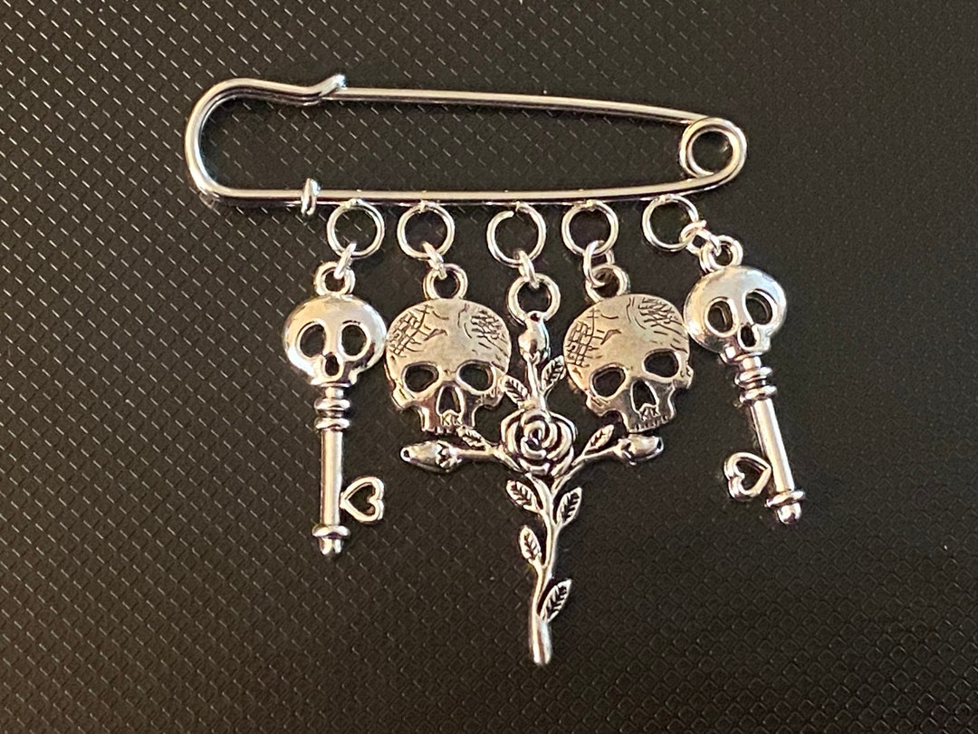 Gothic Punk Emo Brooch, Skulls Brooch, Cross Brooch, Skulls Key Pendant
