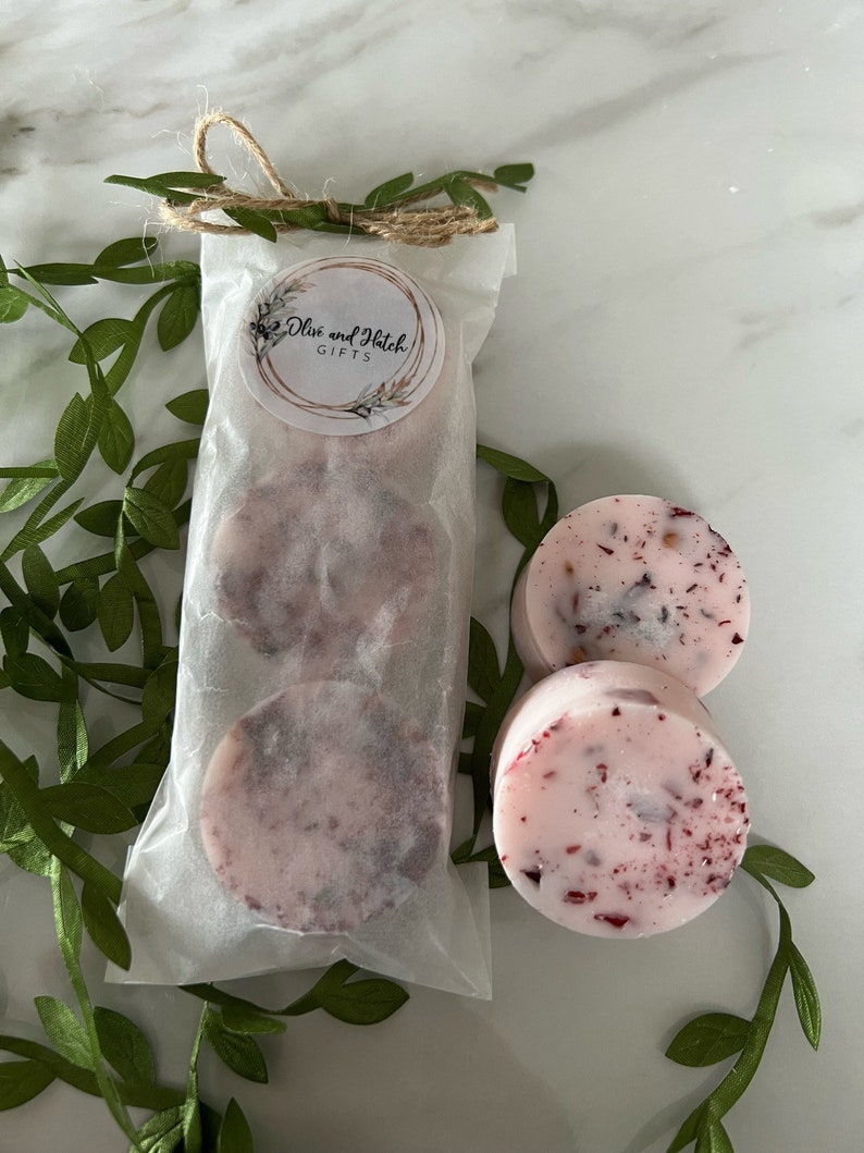 Highly Scented Hand Poured Natural Soy Wax Melts with Dried Botanicals, Fruity Floral Aromas, Vegan Cruelty-Free Pomegranate Noir
