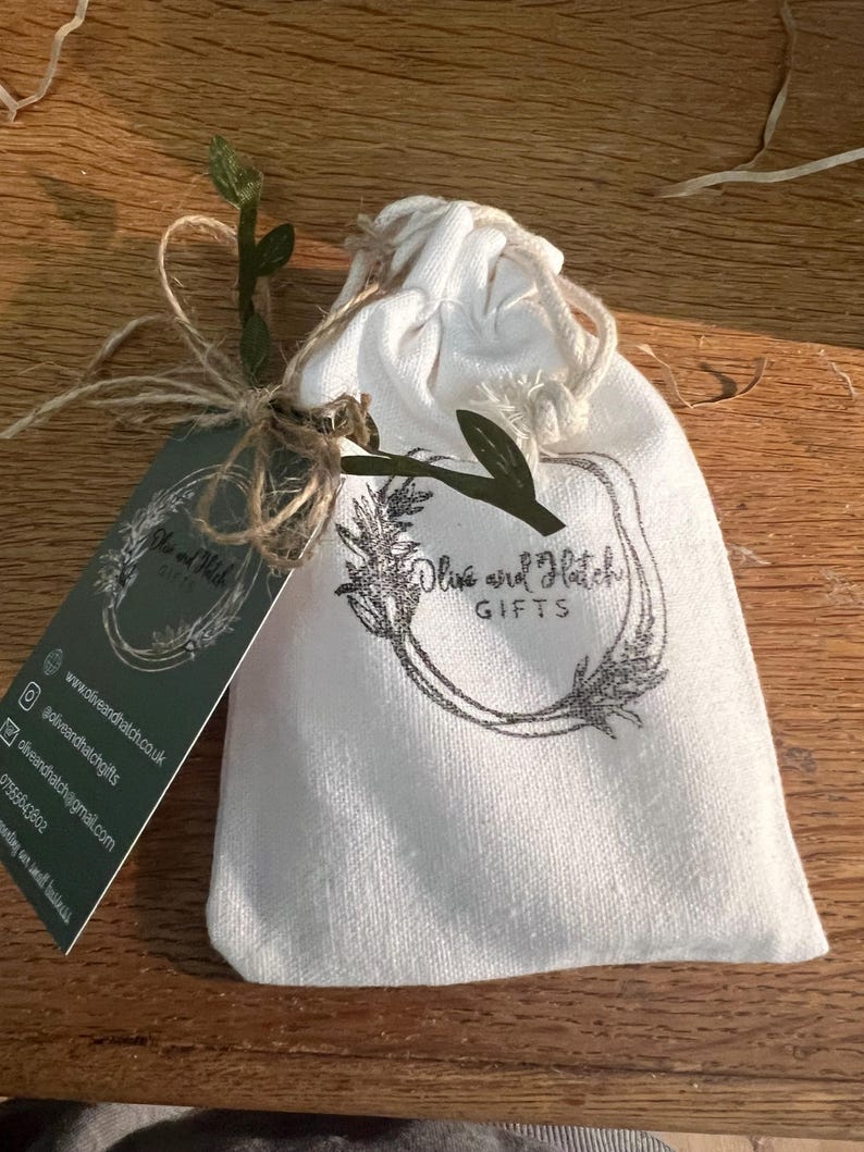 Highly Scented Hand Poured Natural Soy Wax Melts with Dried Botanicals, Fruity Floral Aromas, Vegan Cruelty-Free image 6