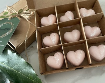 Wax Melt. Small hearts box of 9 Blackberry and Bay fragrance. Beautifully Gift Boxed