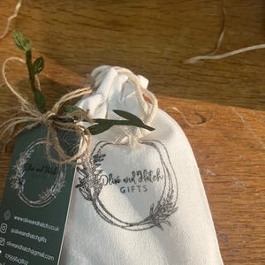Highly Scented Hand Poured Natural Soy Wax Melts with Dried Botanicals, Fruity Floral Aromas, Vegan Cruelty-Free image 7