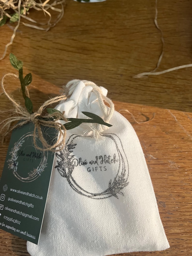 Highly Scented Hand Poured Natural Soy Wax Melts with Dried Botanicals, Fruity Floral Aromas, Vegan Cruelty-Free image 7