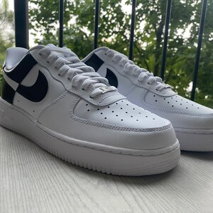 Custom Painted Women’s Air Force 1s