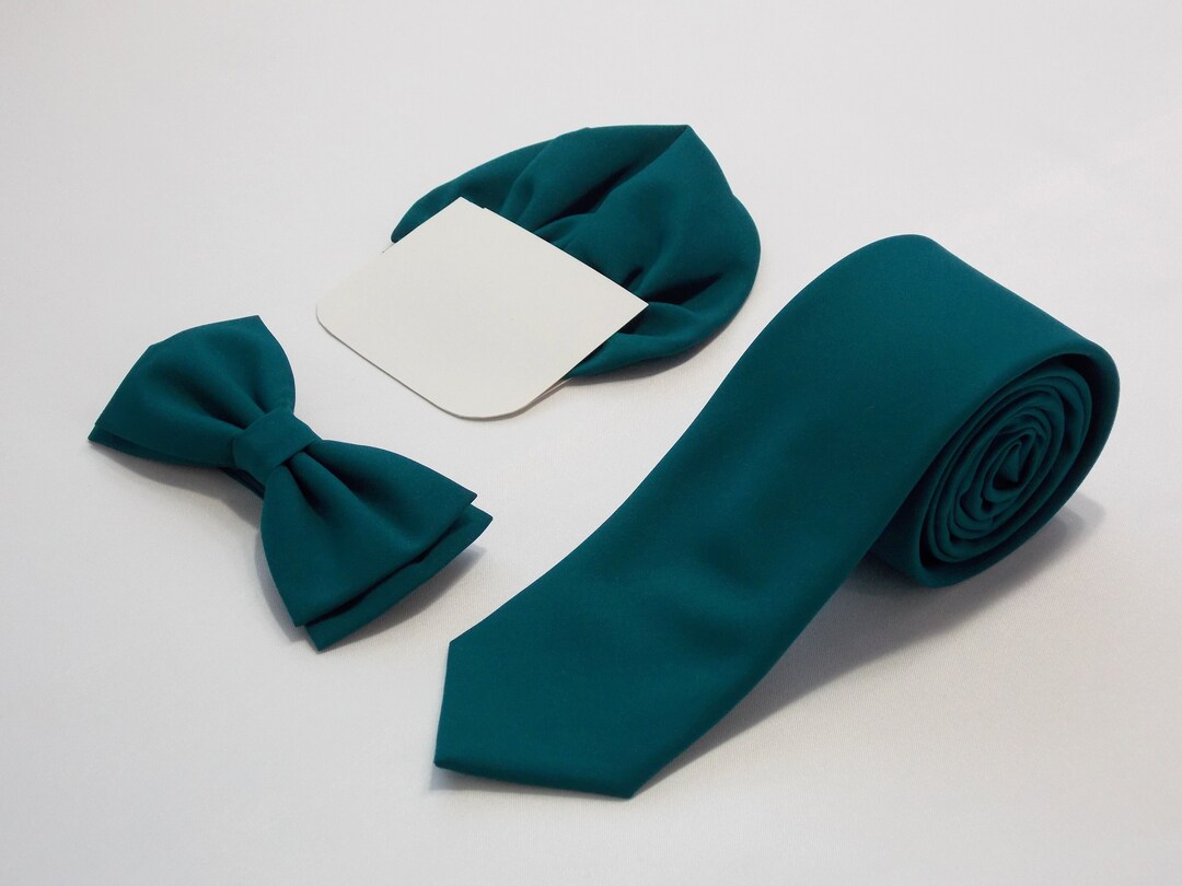 Emerald Green Tie, Bowtie and Pocket Square Set for Weddings, Emerald